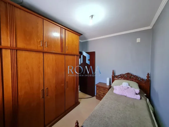 Imagem CENTRO - CASA ESPAÇOSA E CONFORTÁVEL