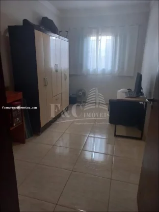 Imagem Casa para Venda em Limeira, Villa Fior, 2 dormitórios, 1 suíte, 1 banheiro, 2 vagas