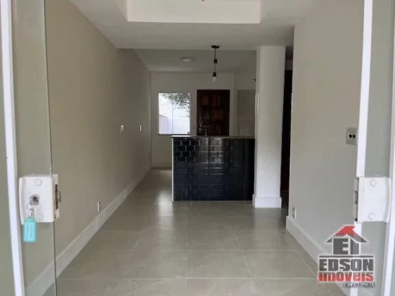 Imagem Casa de 2 Quartos, 1 Suíte em Itaipuaçu