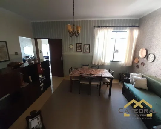 Imagem Casa com 2 quartos à Venda na Vila Arens - Jundiaí/SP