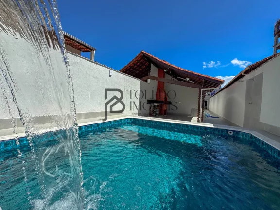 Imagem Casa moderna com piscina no bairro Canto do Forte!