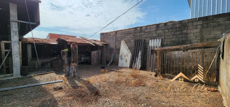 Imagem Casa com galpao no bairro Santa Luzia
