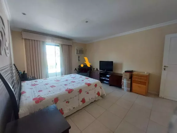 Imagem Rua Luis Orlando Cardoso - Excelente Casa com 5 quartos