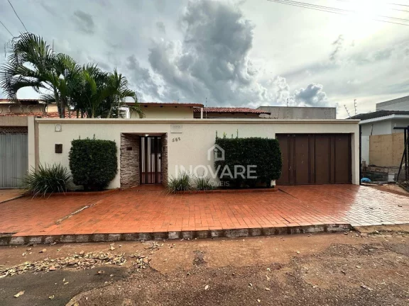 Imagem Casa com 3 dormitórios à venda, 200 m² por R$ 600.000,00 - Jardim Morumbi - Itumbiara/GO
