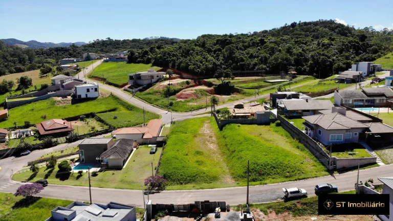 Imagem Terreno à venda em Nazaré Paulista - Condomínio próximo à Represa!