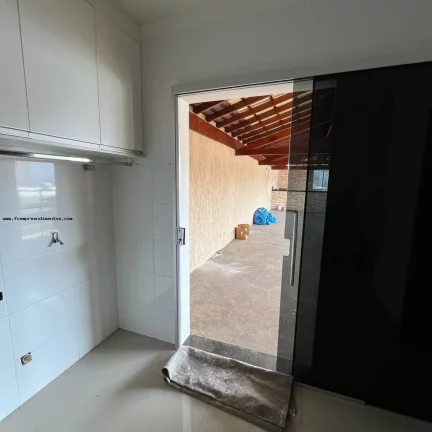 Imagem Sobrado para Venda em Limeira, Residencial Recanto Verde, 2 dormitórios, 1 suíte, 3 banheiros, 5 vagas
