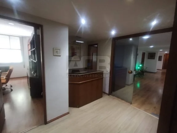 Imagem Andar Comercial à venda na Rio Branco, 290m2, Andar exclusivo, com 9 salas.