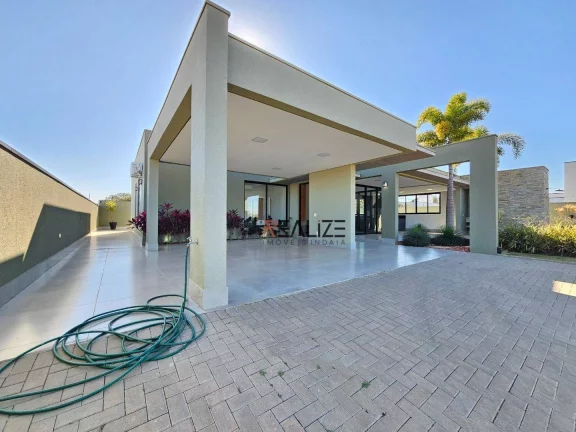 Imagem Casa moderna com quintal 3 suítes à venda, 261 m² por R$ 2.550.000 - Condomínio Terras de Itaici - Indaiatuba/SP