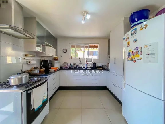 Imagem Casa com 04 dormitórios à venda, 122 m² por R$ 900.000 - Araras - Teresópolis/RJ