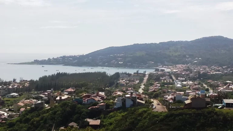 Imagem Terreno à venda em Garopaba-SC, bairro Ferraz, com 2.574,00m² de área - Oportunidade única!