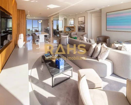 Imagem 81 andares, o maior residencial da América Latina; Altura: 281 metros; 264 apartamentos; Tamanho do...