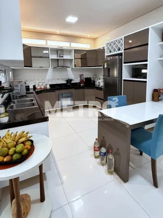 Imagem Casa à venda no Sol Nascente Orla com 5 quartos, gourmet, PETROLINA - PE