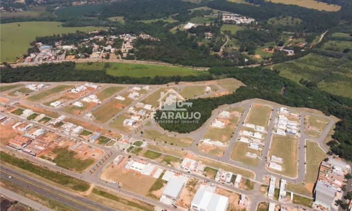 Imagem Casa em Condomínio à Venda Sorocaba-SP, 3 Quartos, 2 Vagas de Garagem, 100m².
