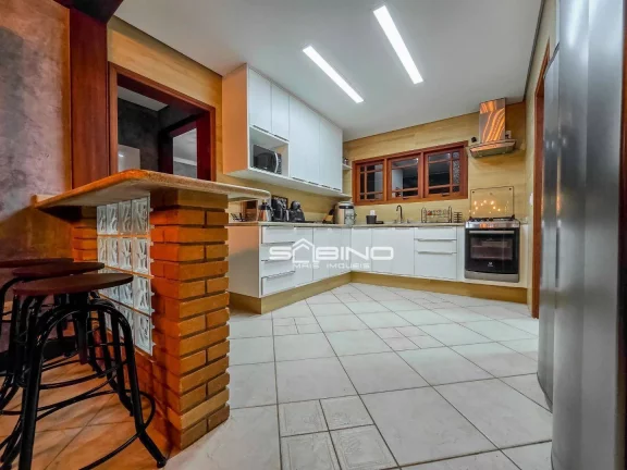 Imagem Casa à venda em Riviera, com 5 dormitórios sendo 3 suítes, 280m² área construída 3 vagas de garagem