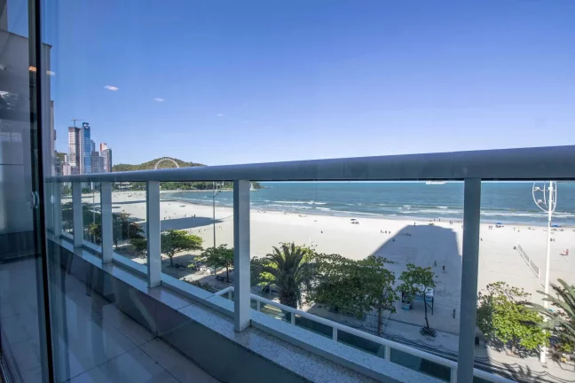 Imagem Apartamento diferenciado com 4 suítes e 5 vagas de garagem no Centro de Balneário Camboriú/SC