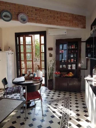 Imagem Casa à venda ao lado do Colégio Miguel de Cervantes, 530 m² com 3 suítes, 4 vagas - Morumbi /SP
