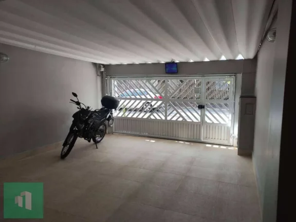 Imagem Sobrado à venda, com 3 quartos, 200m2