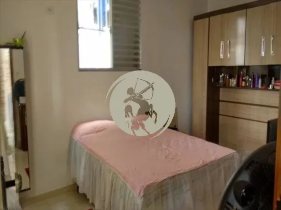 Imagem REFORMADO E MODERNIZADO DUAS ENTRADAS INDEPENDENTES, SOLARIUM COM CHURRASQUEIRA E QUINTAL, EXCELENTE...