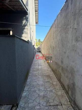 Imagem Casa com 3 dormitórios à venda, 188 m² por R$ 600.000,00 - Baixo Grande - São Pedro da Aldeia/RJ