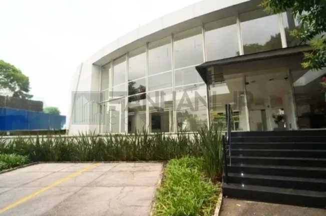 Imagem Imperdível: Casa Comercial à Venda em São Paulo-SP, Jardim Europa - 4 Salas, 4 Banheiros, 10 Vagas, 830m²!