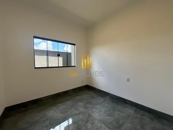 Imagem Casa com 3 quartos no American Park, em terreno com 180m² com 126m² de área construída possui:

...