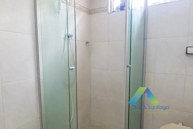 Imagem CASA TÉRREA COM 3 DORMITÓRIOS E 4 VAGAS EM VILA SANTA CATARINA/SP!