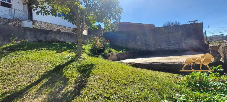 Imagem Casa, a venda, com 02 dormitórios em Campos do Jordão/SP.