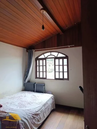 Imagem Vendo Casa em Varginha com Terreno 470 mts² e 125 mts² de Edificação