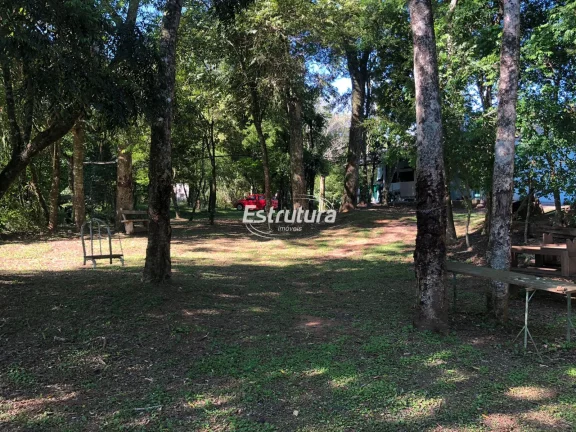 Imagem Chácara no Pé de Plátano, refúgio junto a natureza para sua família