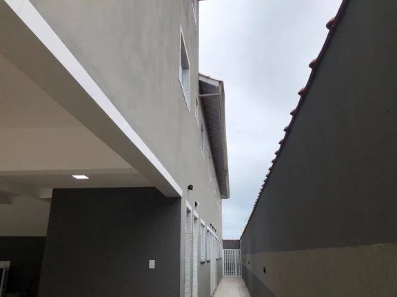 Imagem Casa com 2 dormitórios à venda, 84 m² por R$ 395.000 - Maracanã - Praia Grande/SP