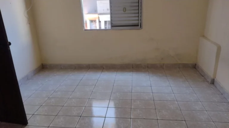 Imagem CASA TERREA COM EDICULA E TARRAÇO RENDA EXTRA
