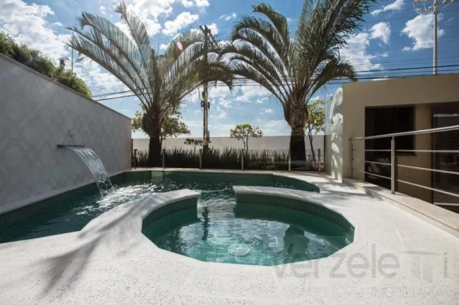 Imagem Frente ao Mar para Venda em Balneário Camboriú / SC no bairro Centro