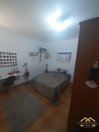 Imagem Casa a Venda com 4 quartos (1 Suíte) - Colônia - Jundiaí/SP