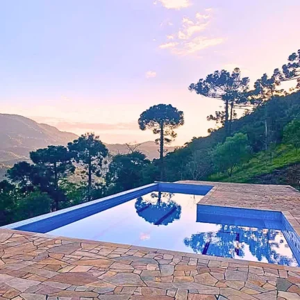 Imagem Onde o luxo encontra a serenidade: Refúgio de alto padrão em Sapucaí-Mirim