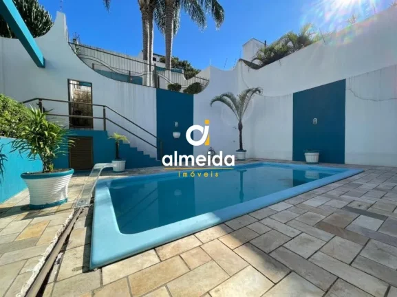 Imagem EXCELENTE CASA EM BAIRRO NOBRE