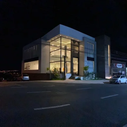 Imagem Prédio Comercial de Alto Padrão para Locação em Votorantim-SP, Parque Bela Vista: 2 Salas, 3 Banheiros, 10 Vagas, 724 m².