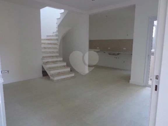 Imagem Casa à venda com 3 quartos, sendo 1 suíte, no condomínio Professor Teot?nio Monteiro de Barros Filho, São Paulo - SP