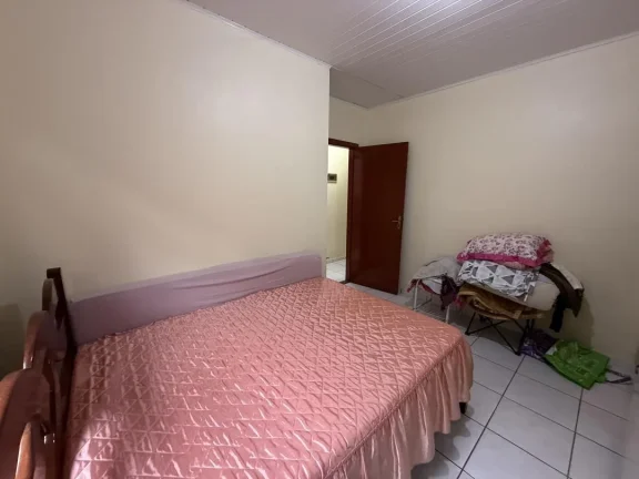 Imagem Chácara com 45.127m² sobre ela está construído uma casa com 3 quartos (1 suíte), piscina e 2 chalés independentes da casa, no bairro Gravatá de Penha - Adriano Carpes Imóveis vende!
