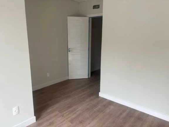 Imagem GEMINADO COM 105M² NO COSTA E SILVA