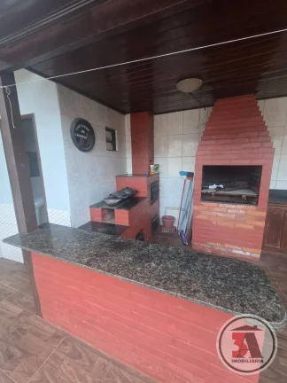 Imagem Casa 4/4 com Piscina Zona Sul