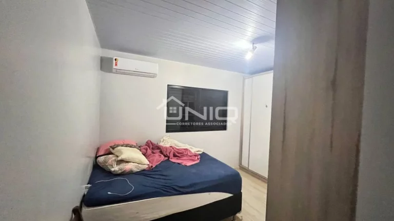Imagem Casa com piscína Suíte + 2 Quartos - Cadorim