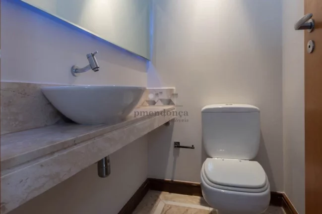 Imagem Apartamento de Alto Padrão na Rua Wanderley, 3 suítes e 4 vagas, 350m²