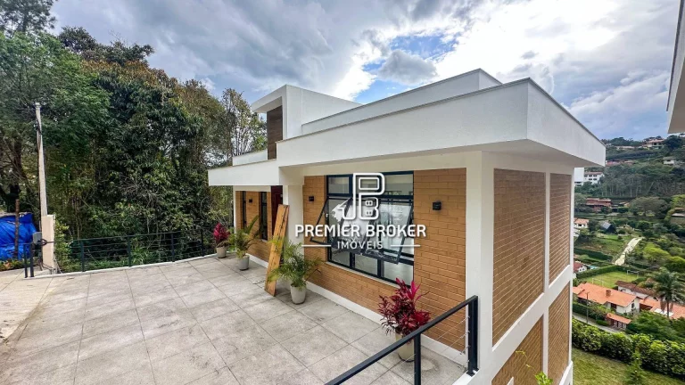 Casa com 4 dormitórios à venda, 200 m² por R$ 1.500.000,00 - Albuquerque - Teresópolis/RJ