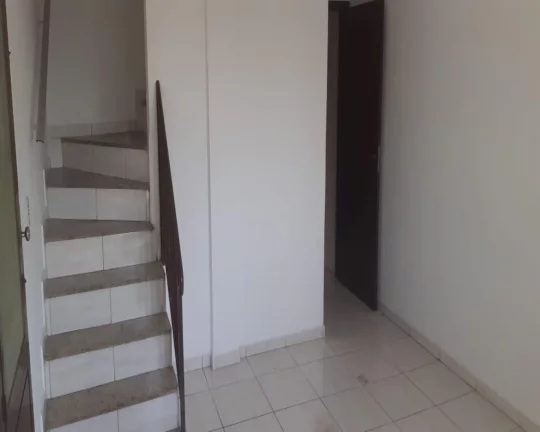 Imagem sobrado com 2 quartos ,ótima localização FL26