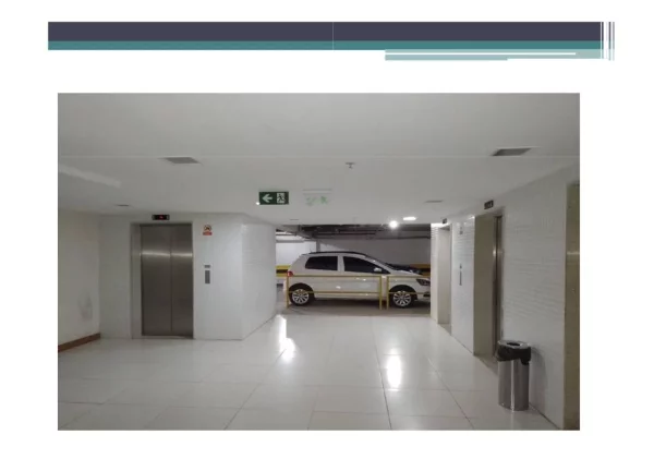 Imagem Garagem, 400m2, à venda em Salvador, Caminho das Árvores
