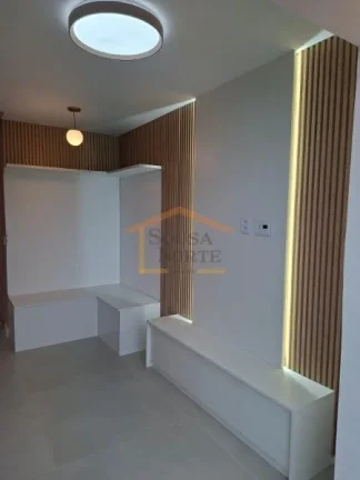 Imagem Apartamento tipo studio 39m², dispõe de 1 dormitório com armário, banheiro, sala dois ambientes,...