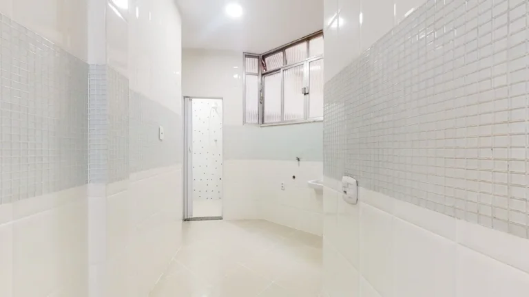 Imagem Apartamento 140M², 3Q, 1 Suíte, 2 Banheiros, 1 Vaga, Academia, Armários.