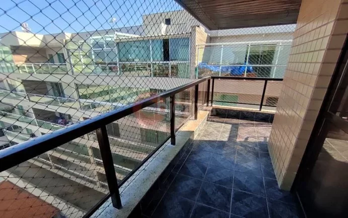 Imagem Cobertura com 3 dormitórios para locação fixa no Centro de Cabo Frio/RJ