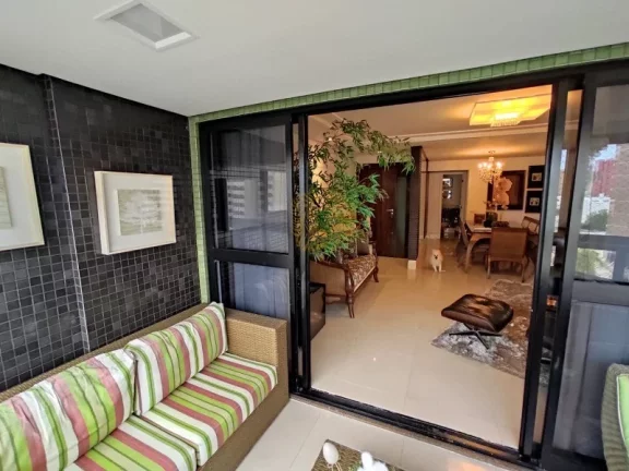 Imagem Apartamento de Luxo à Venda em Aracaju-SE no Bairro Jardins - 4 Quartos, 3 Suítes, 2 Salas, 5 Banheiros, 2 Vagas de Garagem, 153m². Condomínio LE BISTROL.