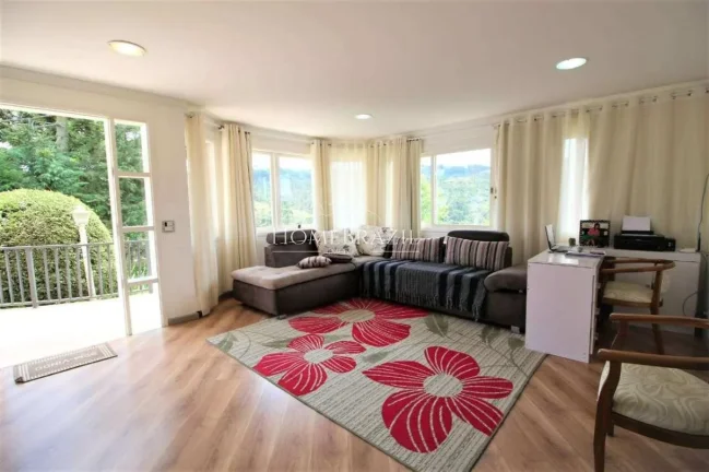 Imagem Casa à venda, com 5 quartos, 283m2